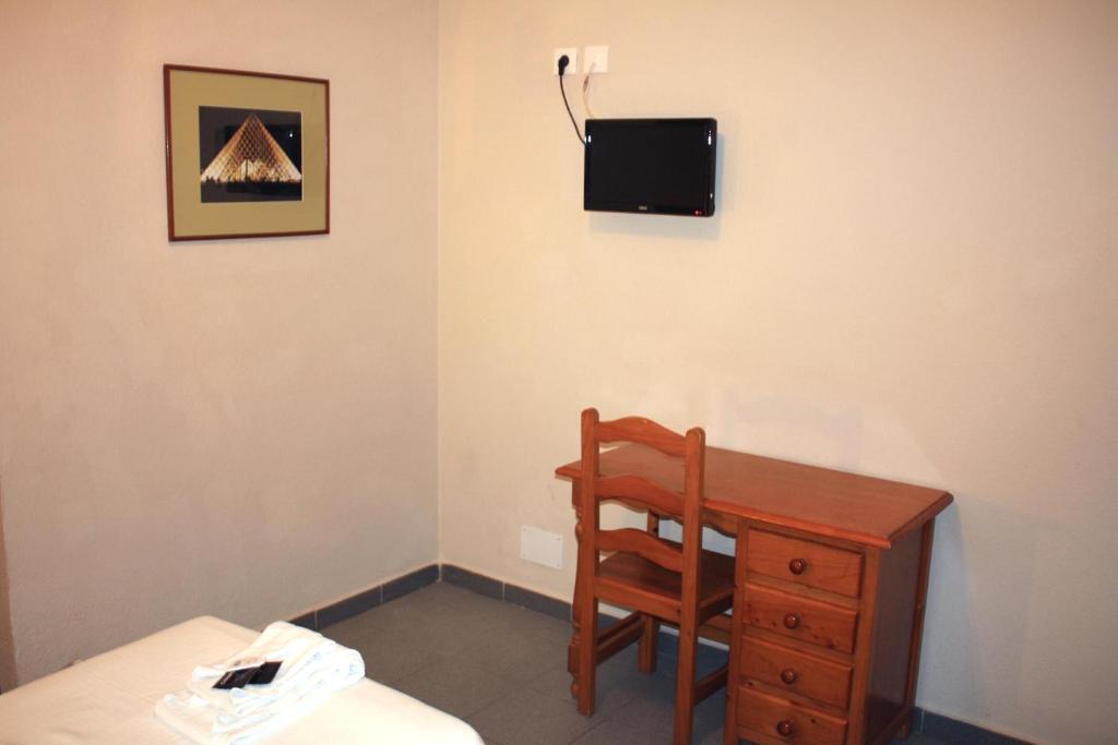 Hostal Carlos I La Linea de la Concepcion Bilik gambar