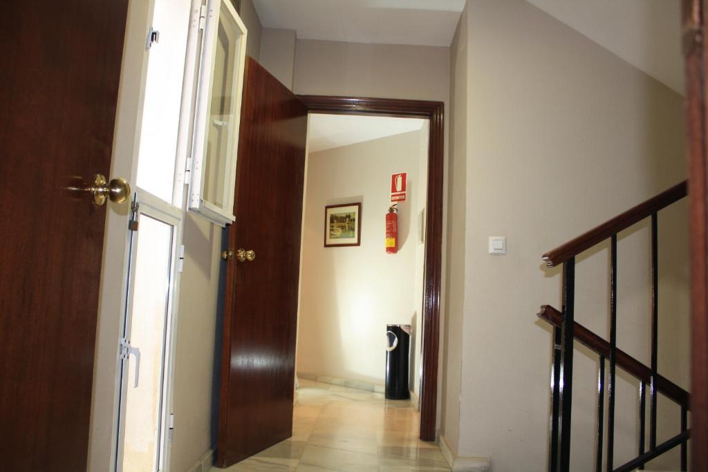 Hostal Carlos I La Linea de la Concepcion Luaran gambar